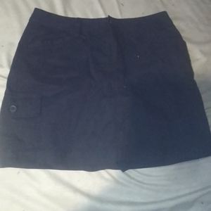 Skirt size 4